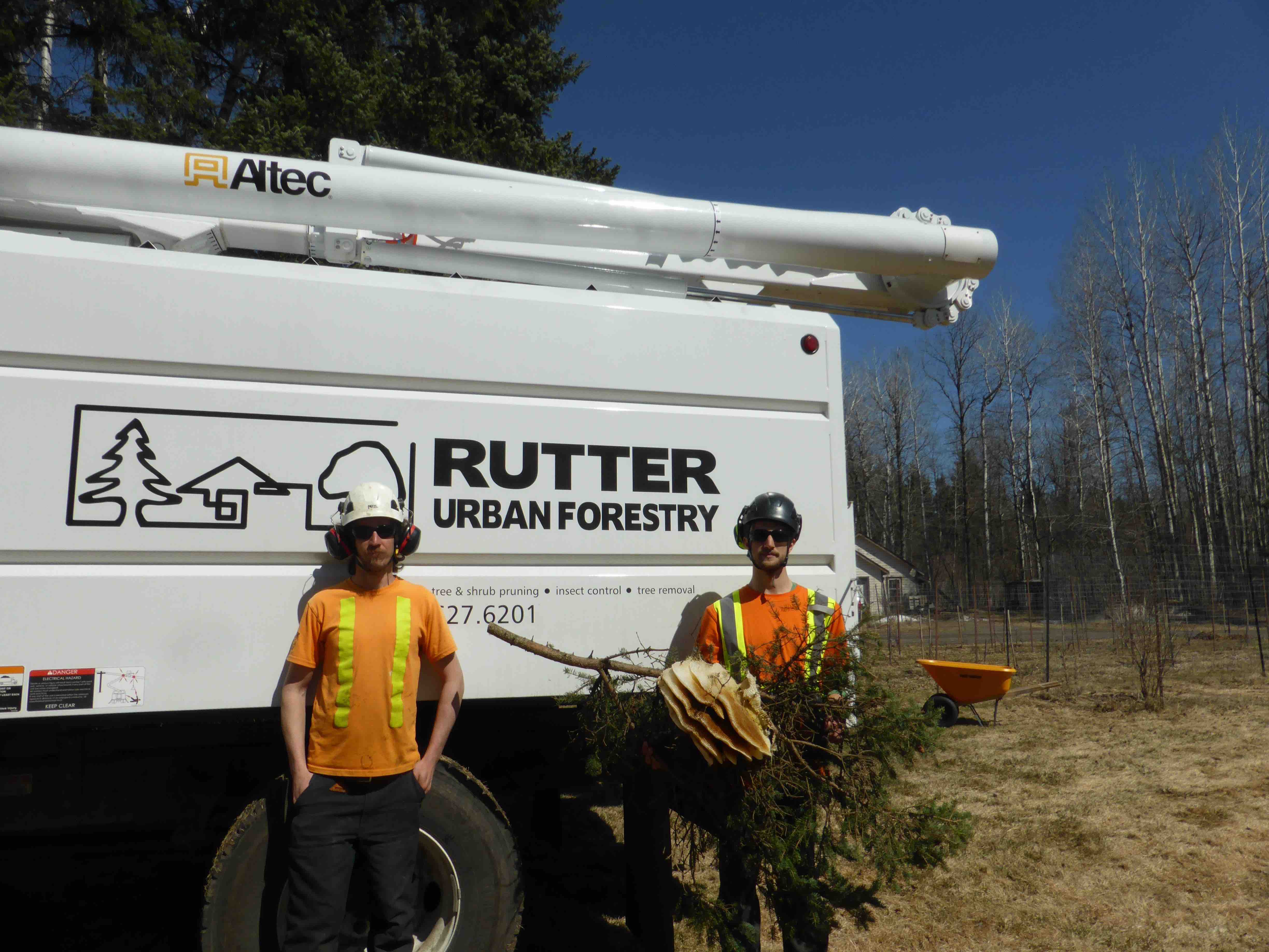 Rutter Guys and Hive web.jpg